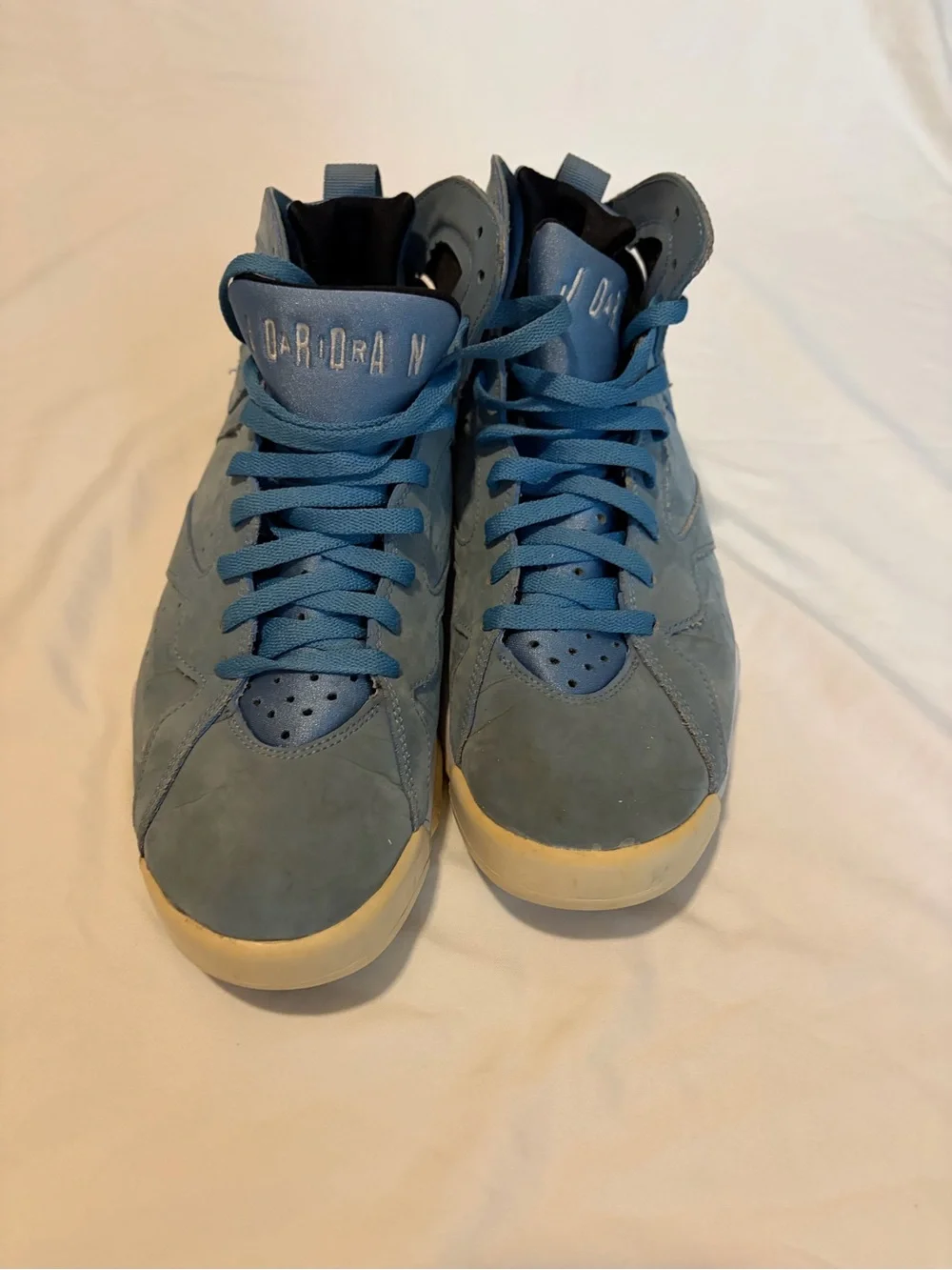 Air Jordan 7 Retro Suede Pantone Blue/White/Sail Sneakers size 9.5 Men’s Jordans
